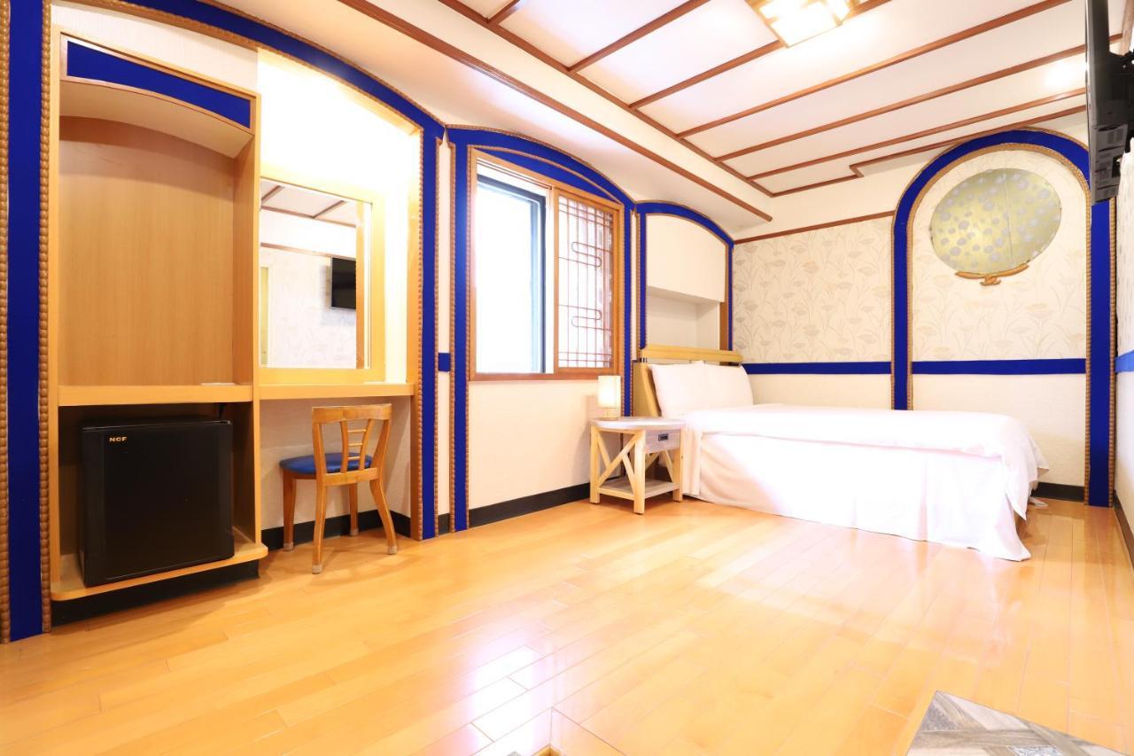 Phoenix Pavilion Hot Spring Hotel Taipei Exterior photo